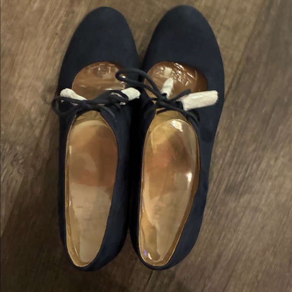 Naturalizer navy Paxton lace up pumps- new without box - Picture 5 of 8